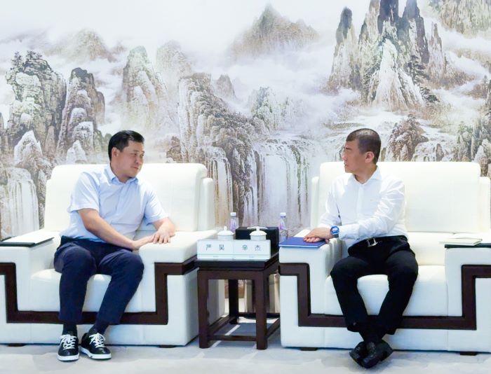 20250630嚴(yán)昊主席同深圳市地鐵集團(tuán)黨委書記、董事長，萬科集團(tuán)董事會主席辛杰會談2.jpg